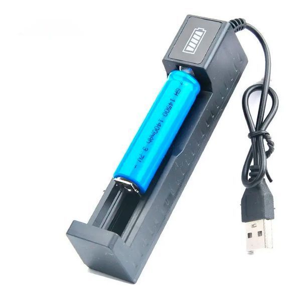 Універсальний зарядний пристрій USB для акумуляторів AA, AAA та 18650 100652 фото